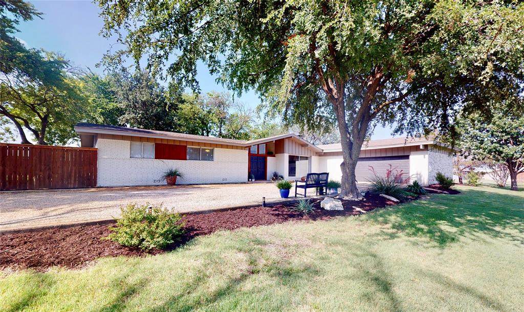 1774 Avondale-Haslet Road - Photo 1