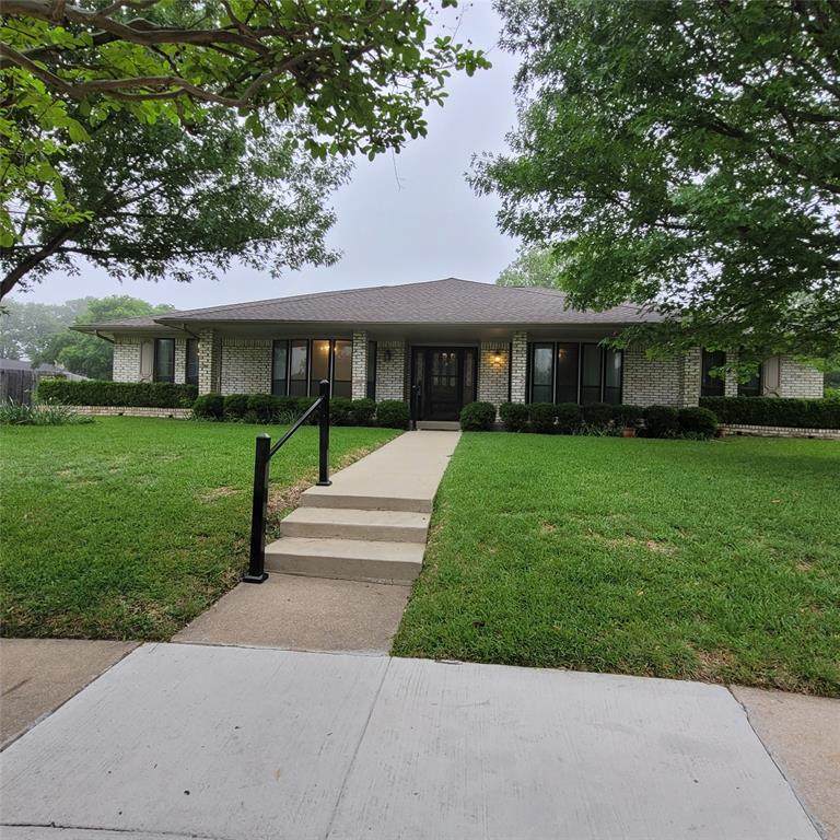 2439 Heather Hill Lane - Photo 1