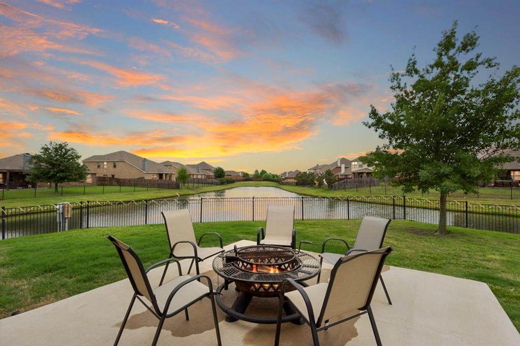 5601 Lincolnwood Drive - Photo 1