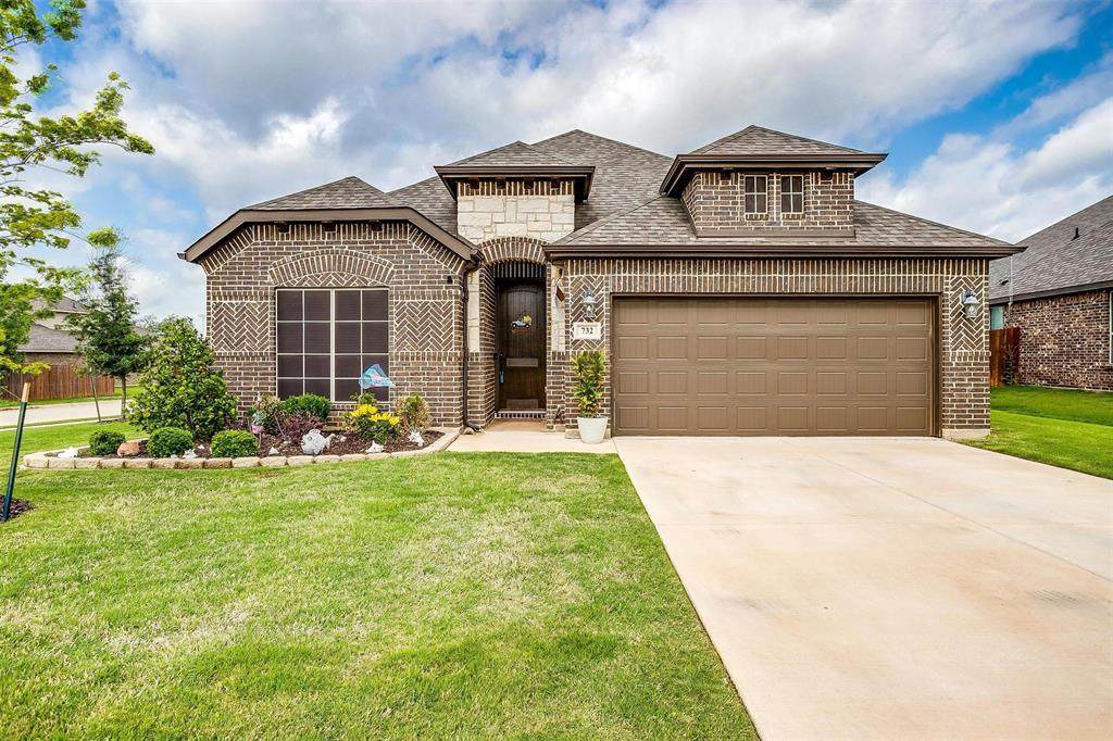 732 Waterford Way - Photo 1