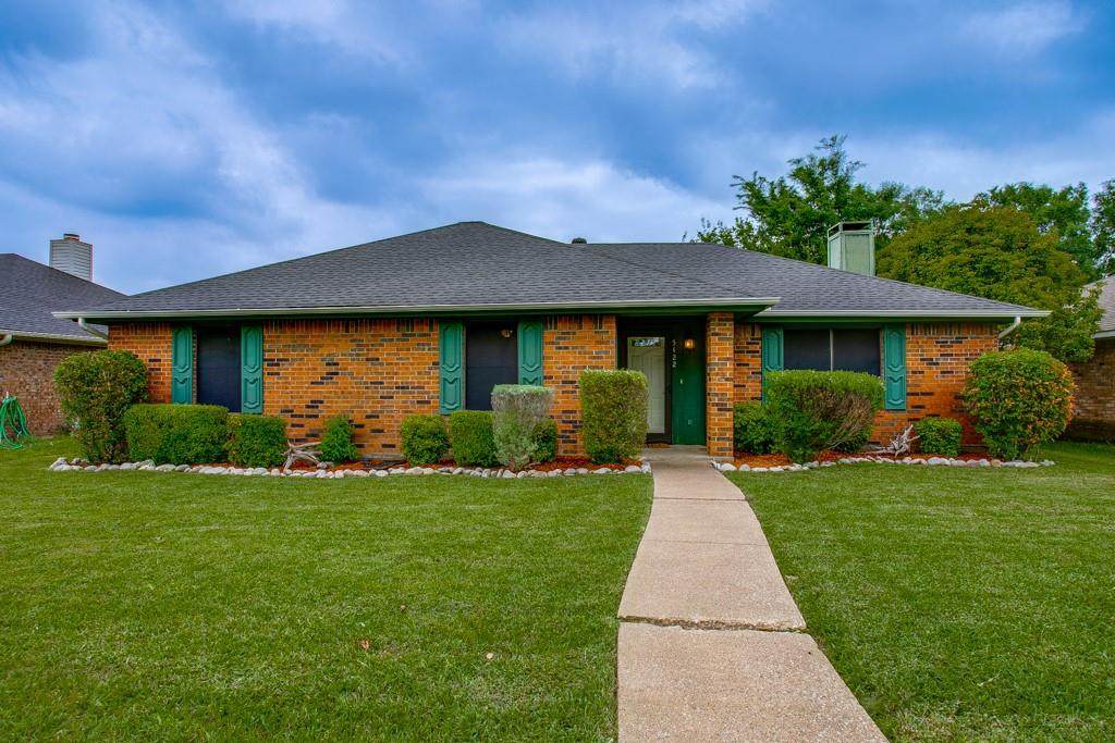 5422 Blue Cove Drive - Photo 1