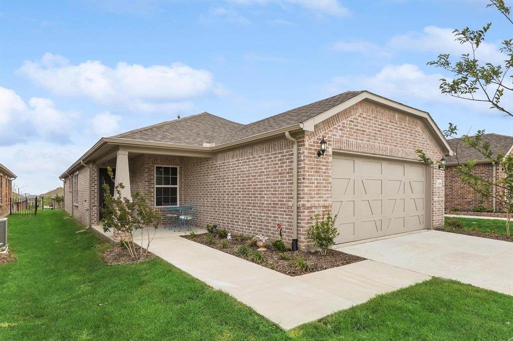 1261 Eagle Lane - Photo 1