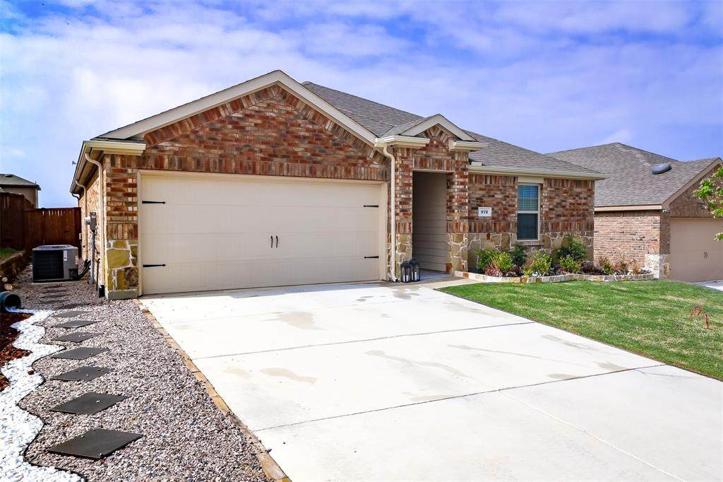 972 English Drive - Photo 1