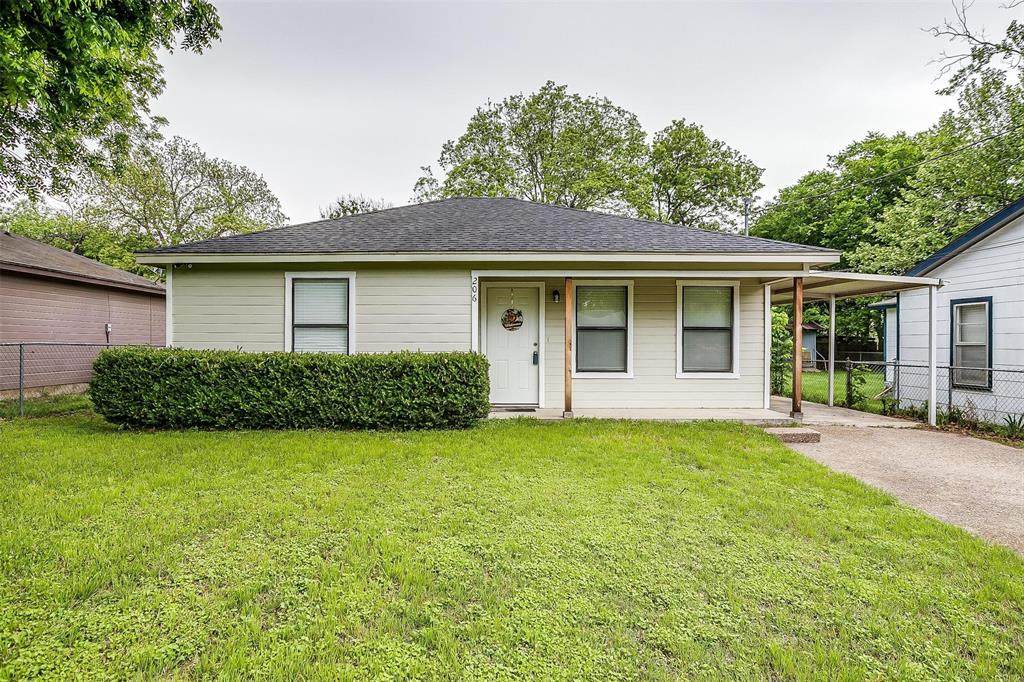206 Marengo Street - Photo 1