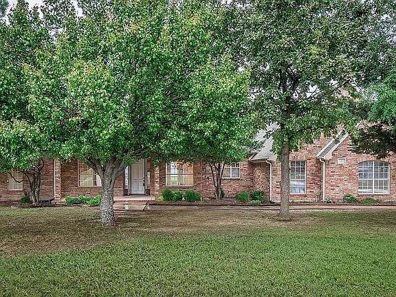 1191 Pasewark - Photo 1