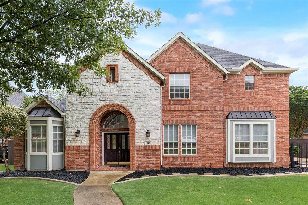 1910 Indian Trail - Photo 1