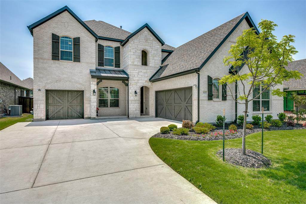 633 Nakoma Drive - Photo 1