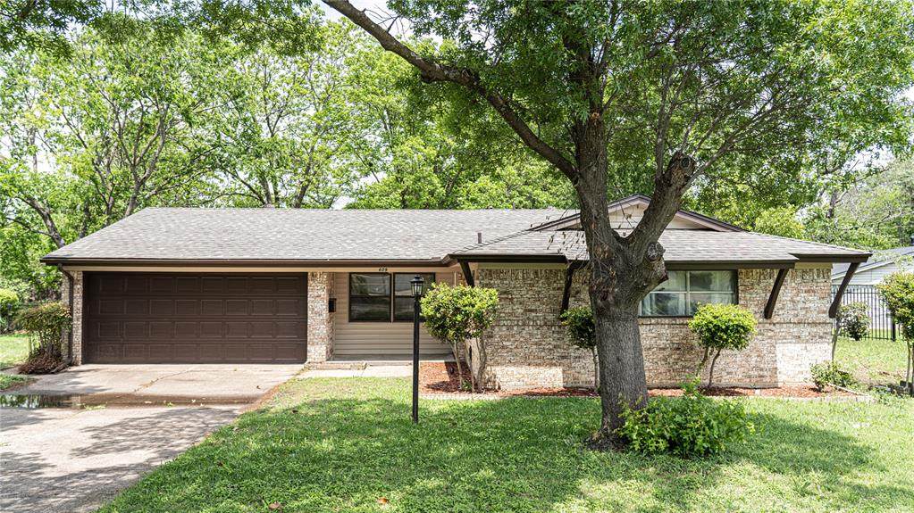 609 Cleardale Drive - Photo 1