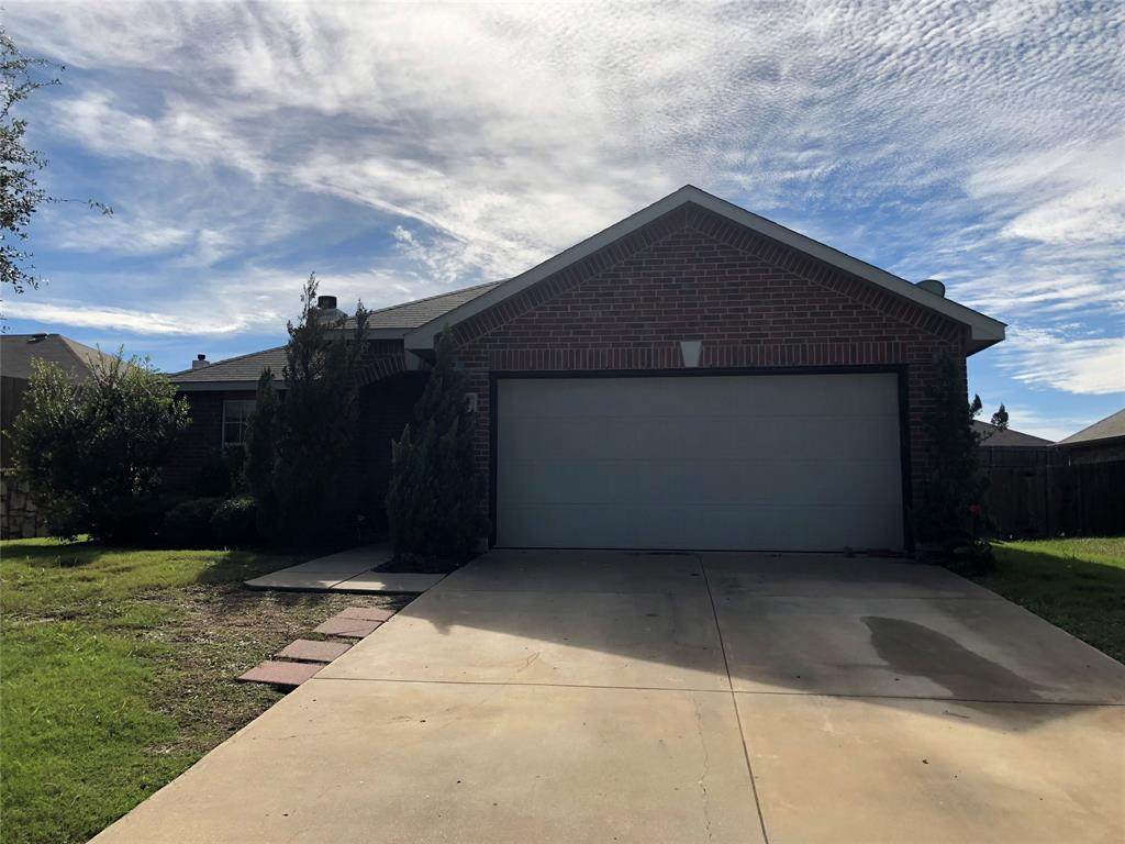 601 Azalea Drive - Photo 1