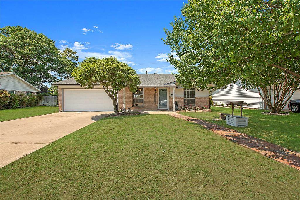 4913 Tracy Drive - Photo 1