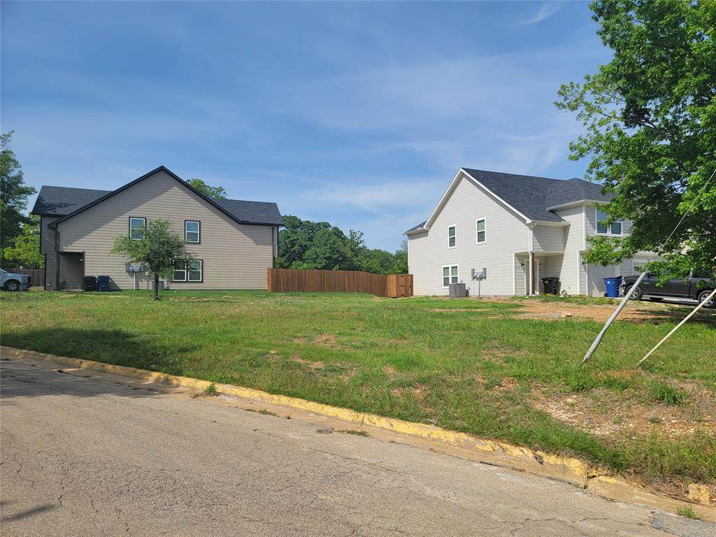 1000 Layne Corner - Photo 1