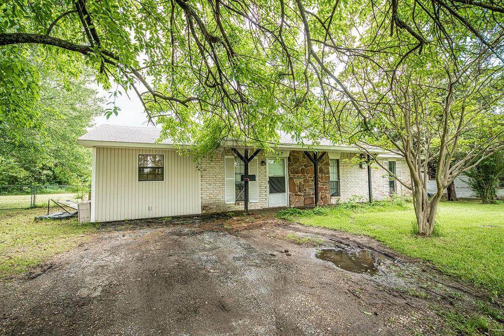 507 Neal Street - Photo 1