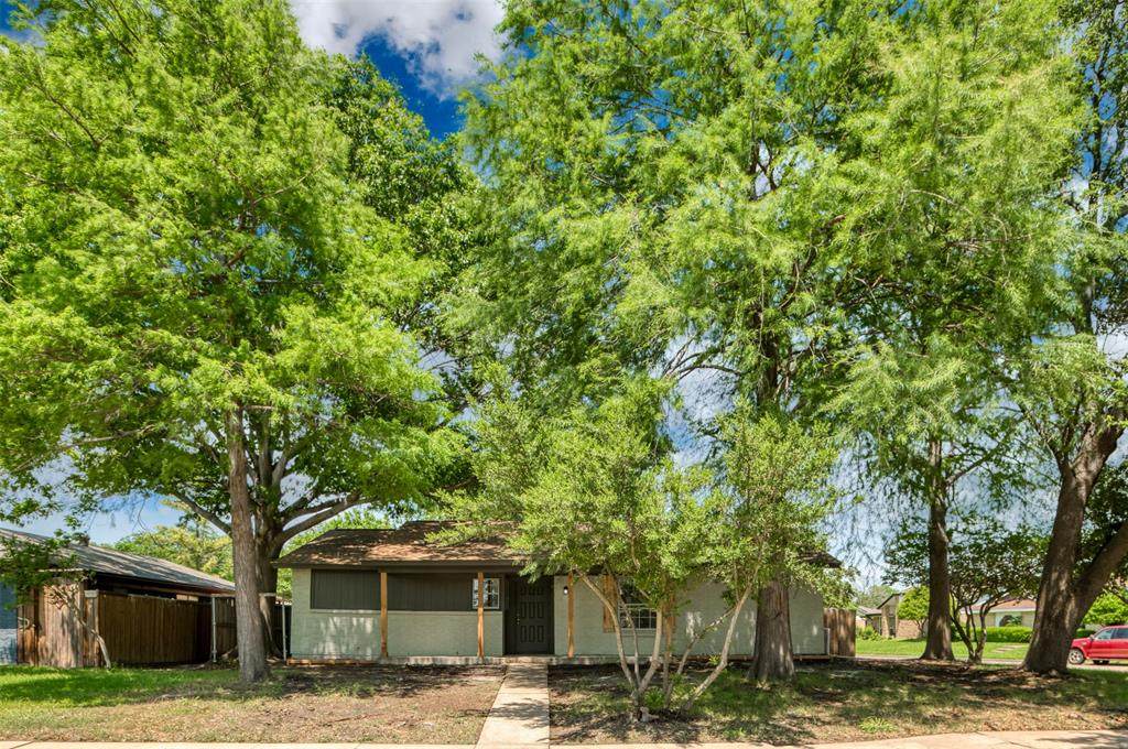 3200 Colony Drive - Photo 1