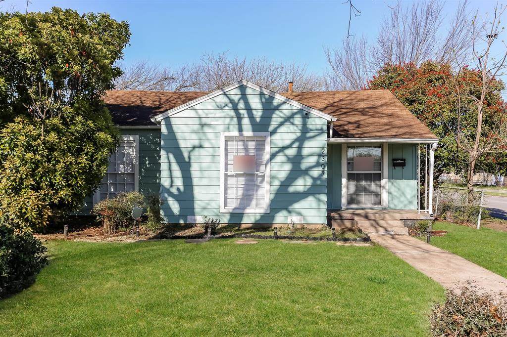2307 Idaho Avenue - Photo 1
