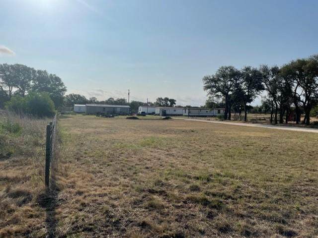 1143 Navaho Trail - Photo 1