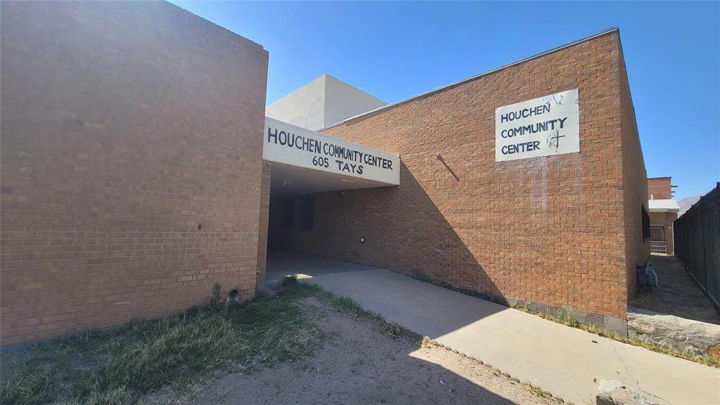 609 Tays Street - Photo 1