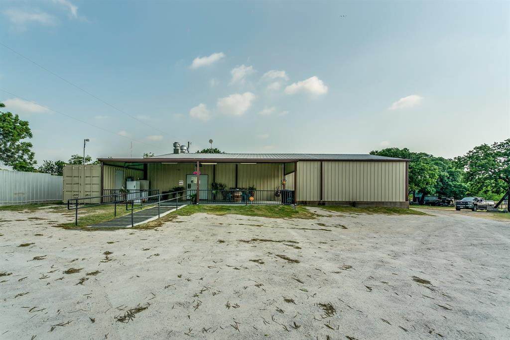901 Navarro Avenue - Photo 1