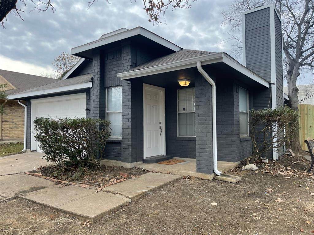 4818 Abbott Avenue - Photo 1