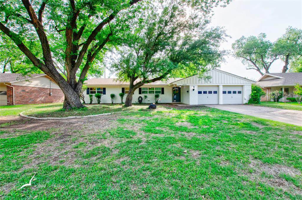 2032 Sylvan Drive - Photo 1