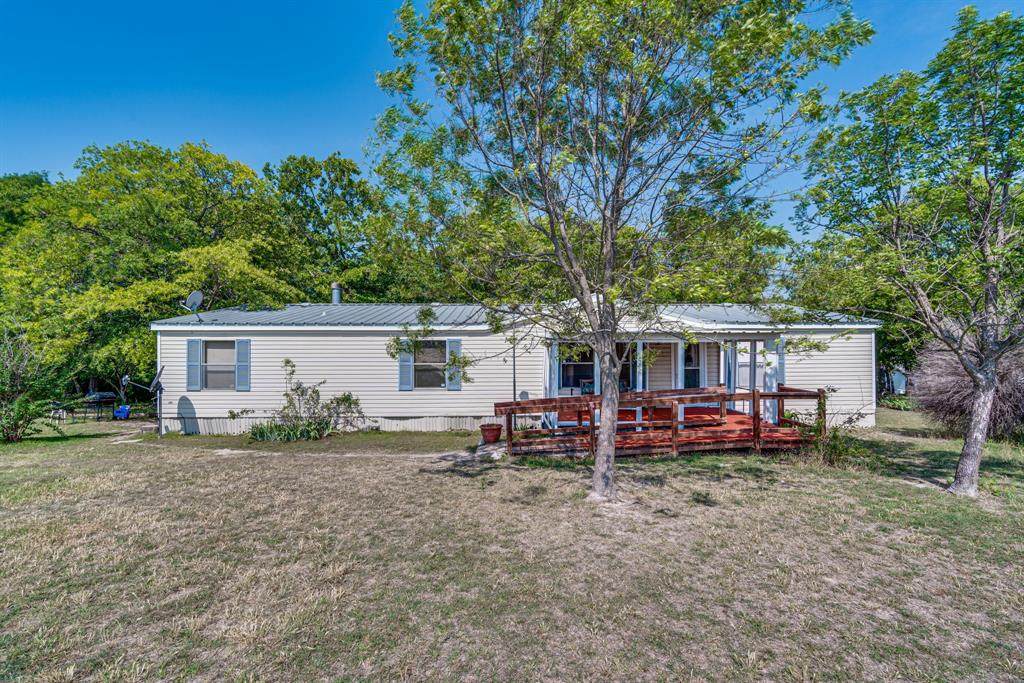 839 County Road 3592 - Photo 1