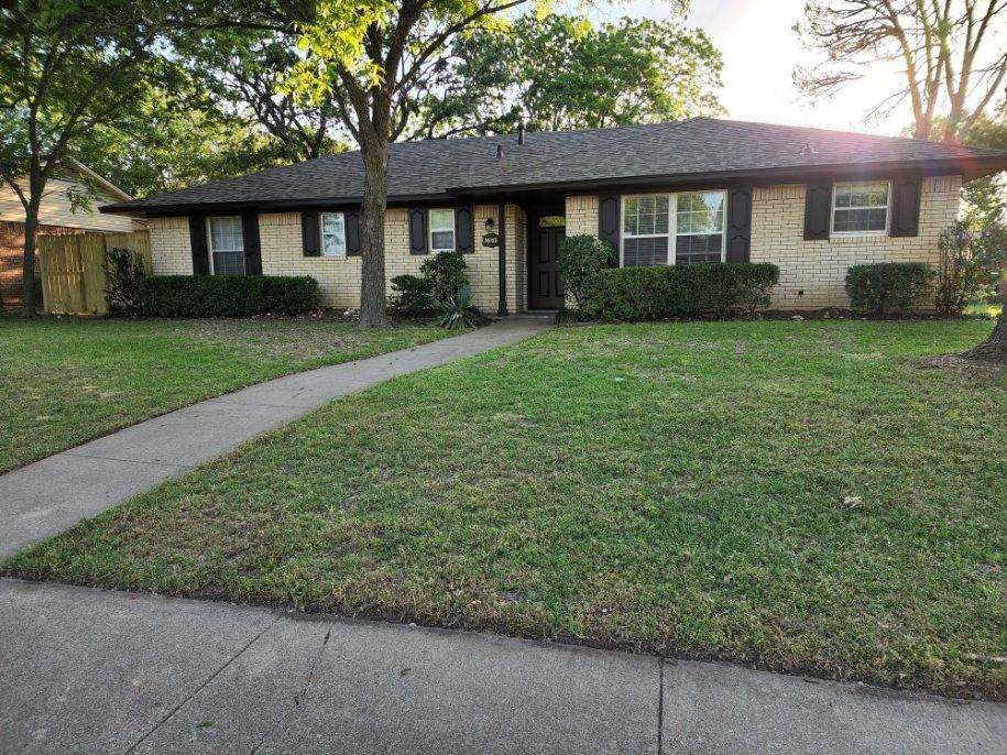 1603 5th Street - Photo 1