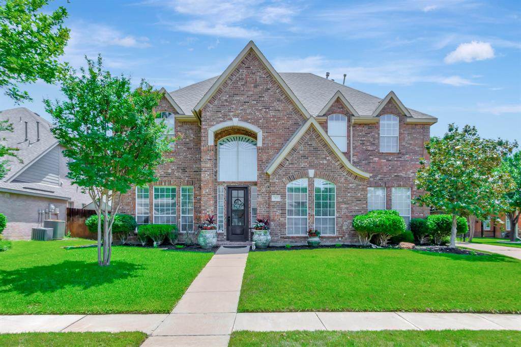 315 Bramble Woods - Photo 1