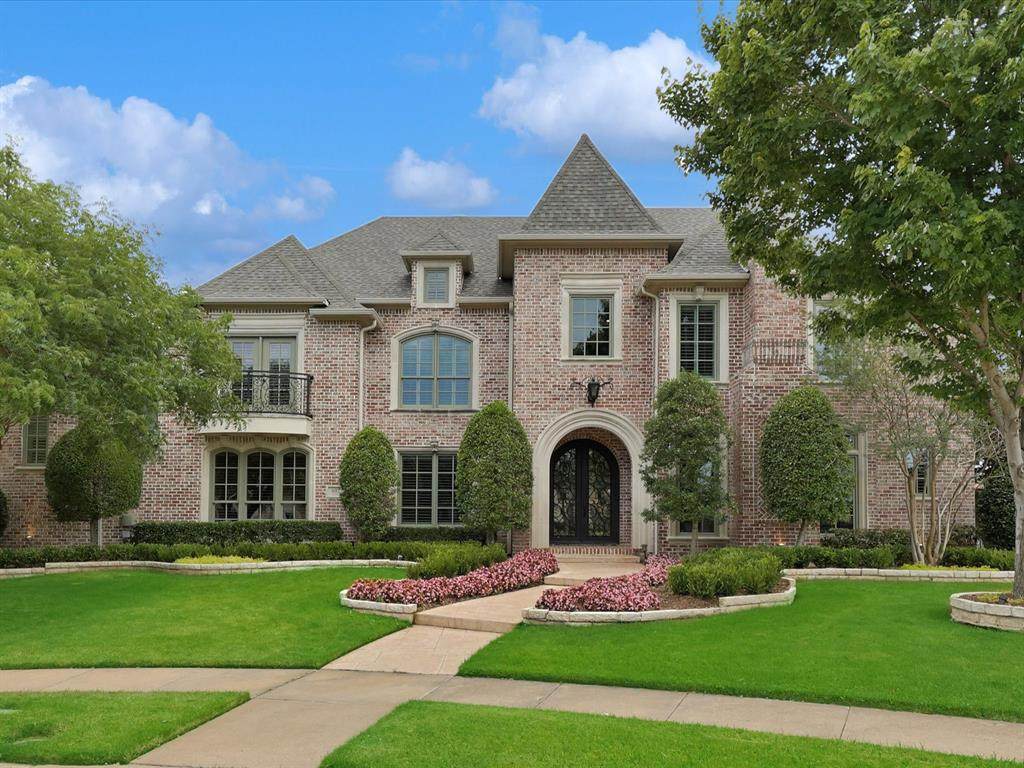 602 Stratford Lane - Photo 1