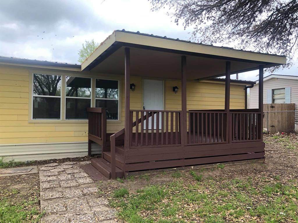 501 Windy Lane - Photo 1