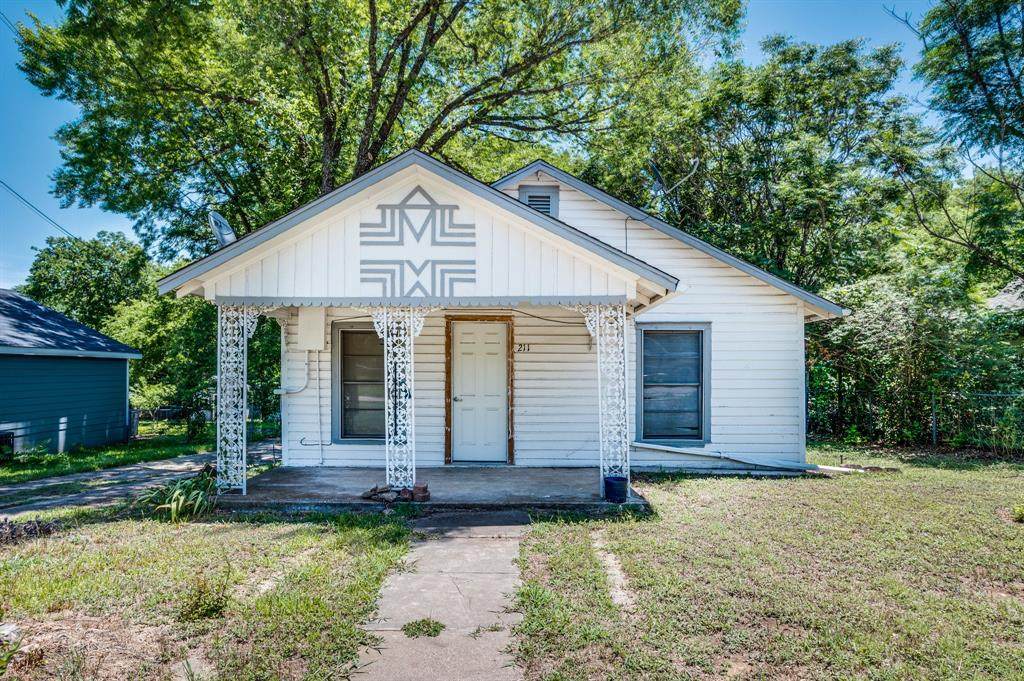 211 Watson Street - Photo 1