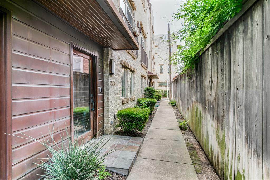 2936 State Street - Photo 1