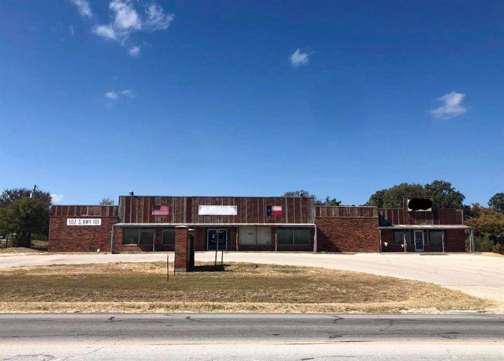 502 State Highway 101 - Photo 1
