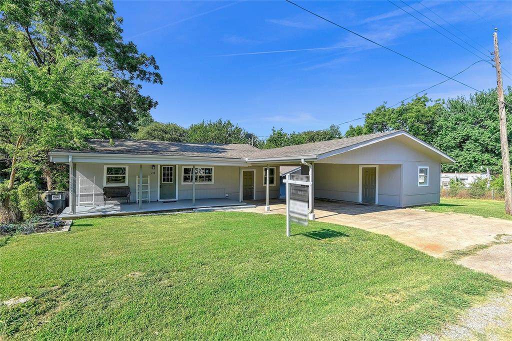 212 Paris Drive - Photo 1