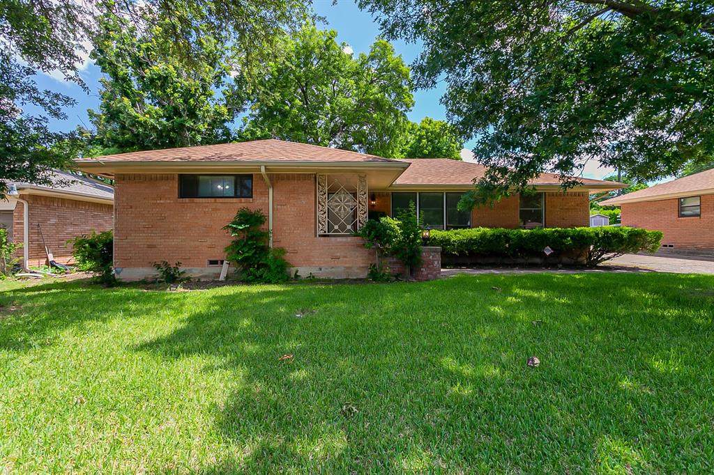 928 Oak Forest Drive - Photo 1