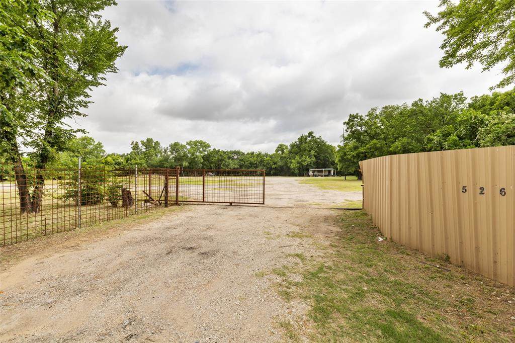 526 Oakdale Road - Photo 1