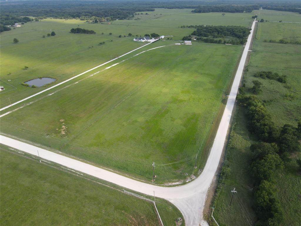 15 Brooks Lane - Photo 1