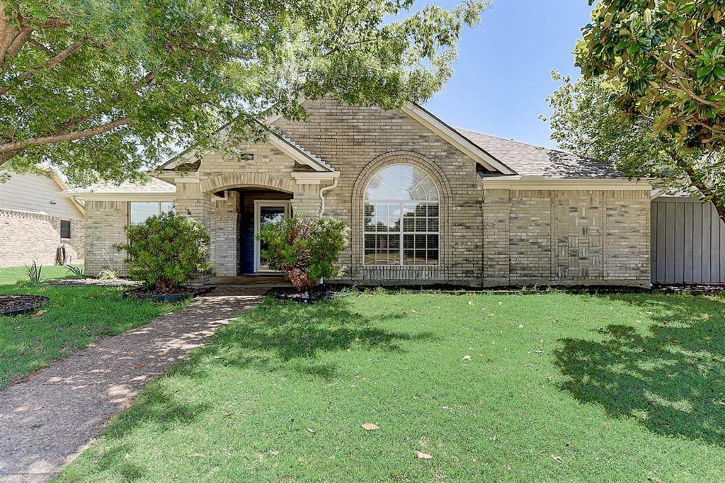 1408 Country Lane - Photo 1