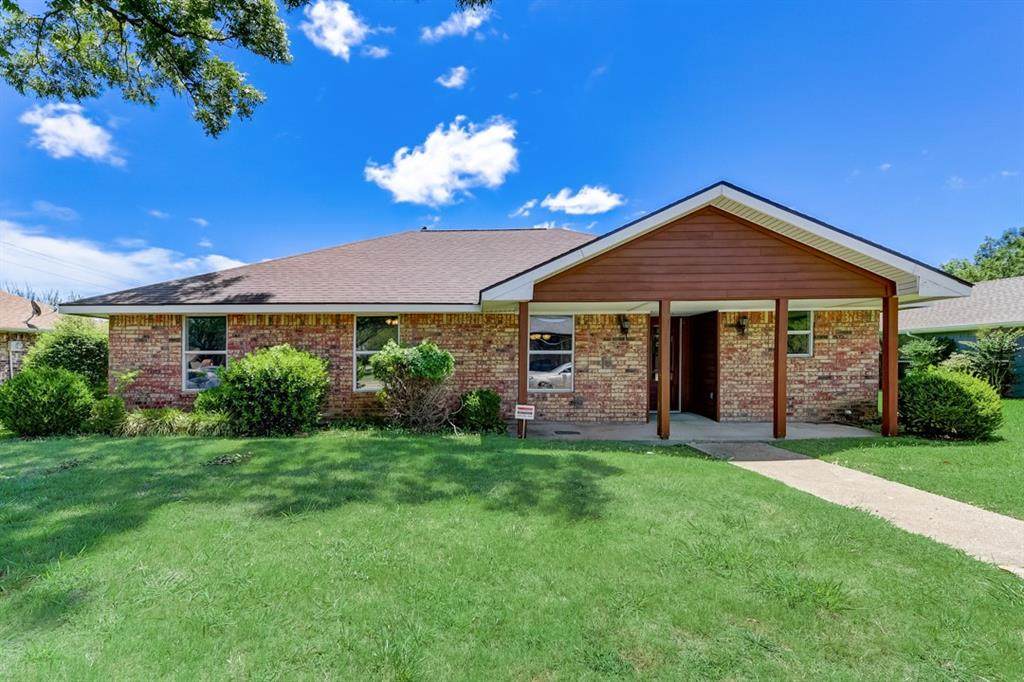 1618 Peters Colony Road - Photo 1