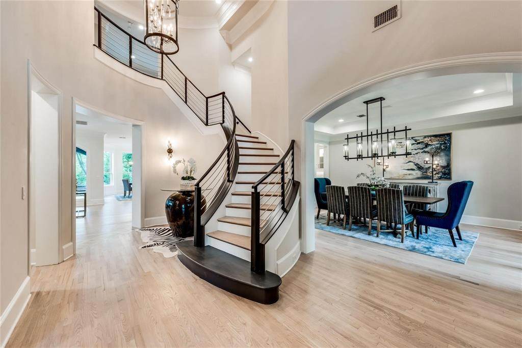 401 Fall Creek Drive - Photo 1
