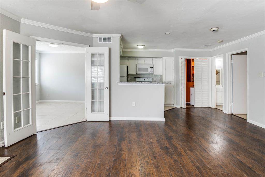 9839 Walnut Street - Photo 1
