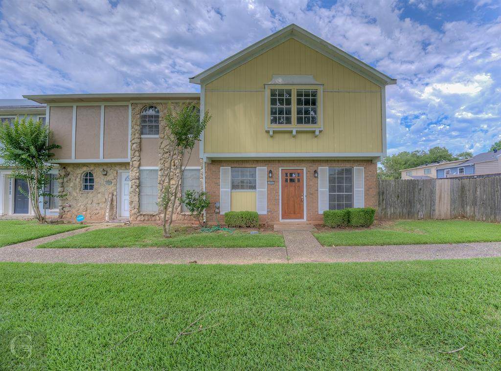 10002 Alondra Street - Photo 1