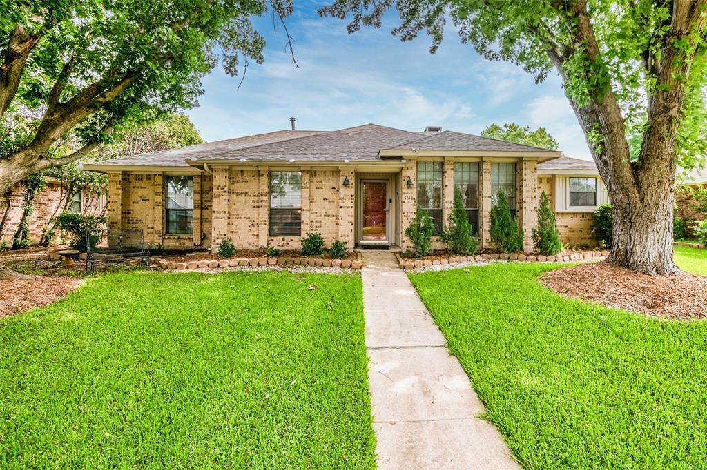 1614 Clydesdale Drive - Photo 1