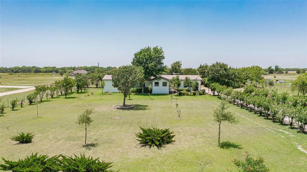3592 County Road 2134 - Photo 1
