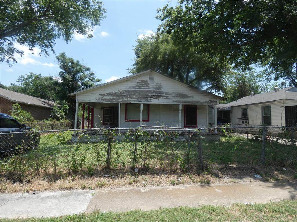 1926 Angelina Drive - Photo 1