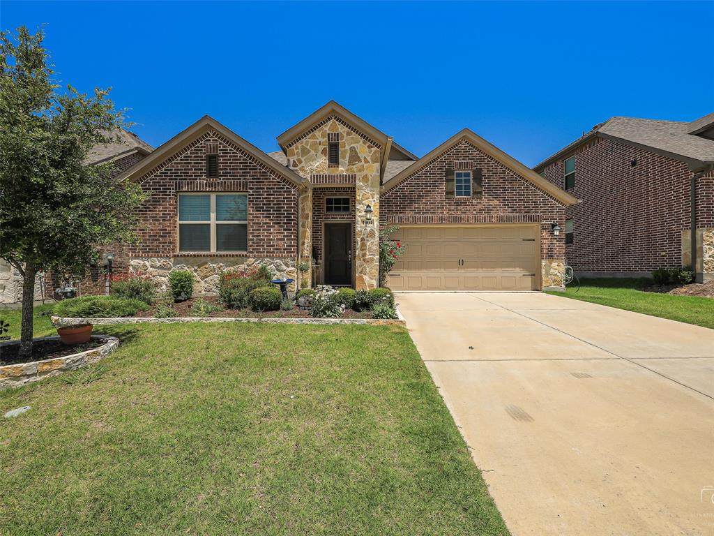 1004 Berry Street - Photo 1