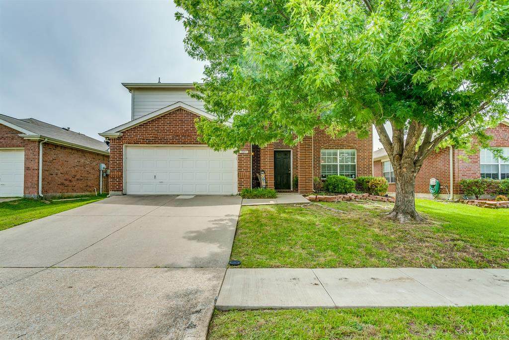 303 Charleston Drive - Photo 1