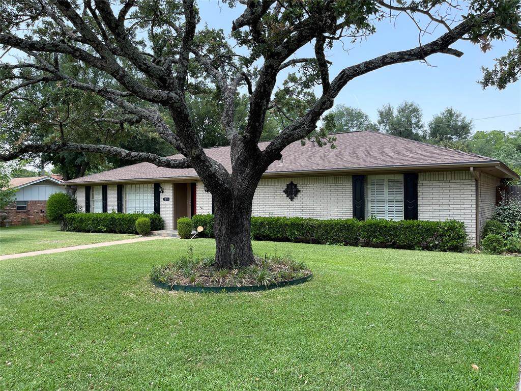 1210 Surry Place Drive - Photo 1
