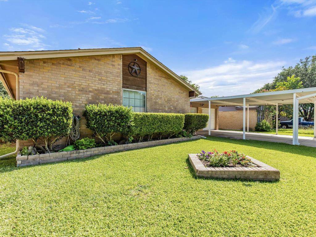 6232 Brookside Drive - Photo 1