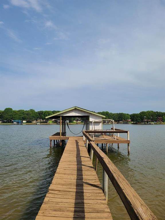 138 Oak Hills Drive - Photo 1