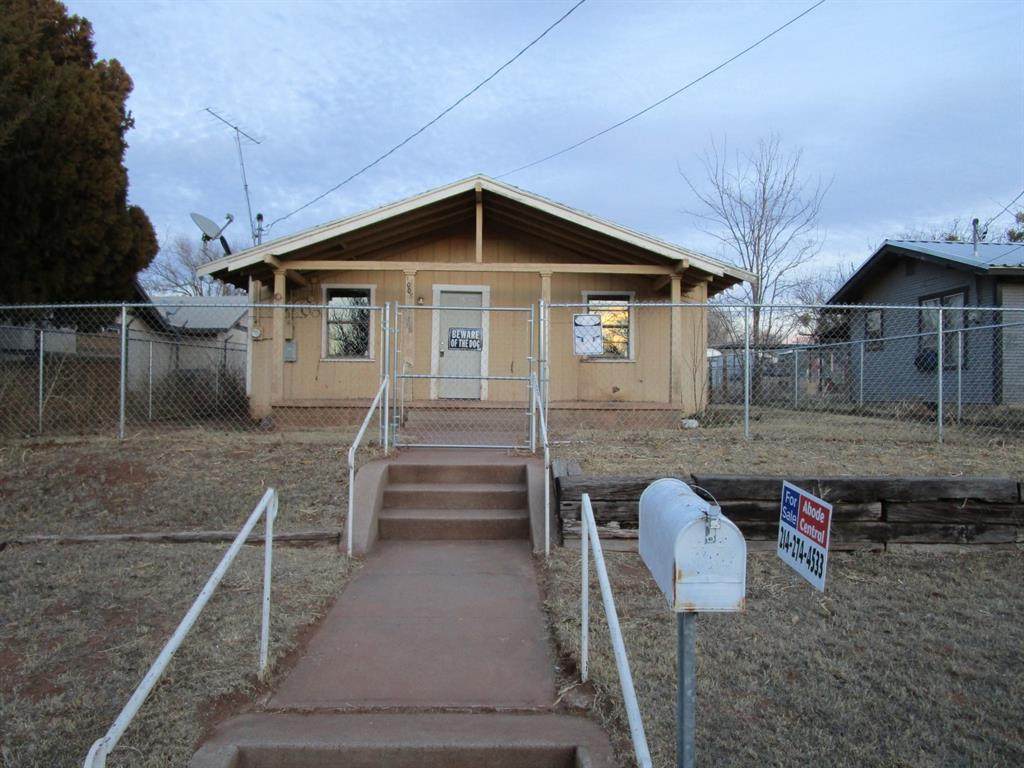 1008 Oak Street - Photo 1