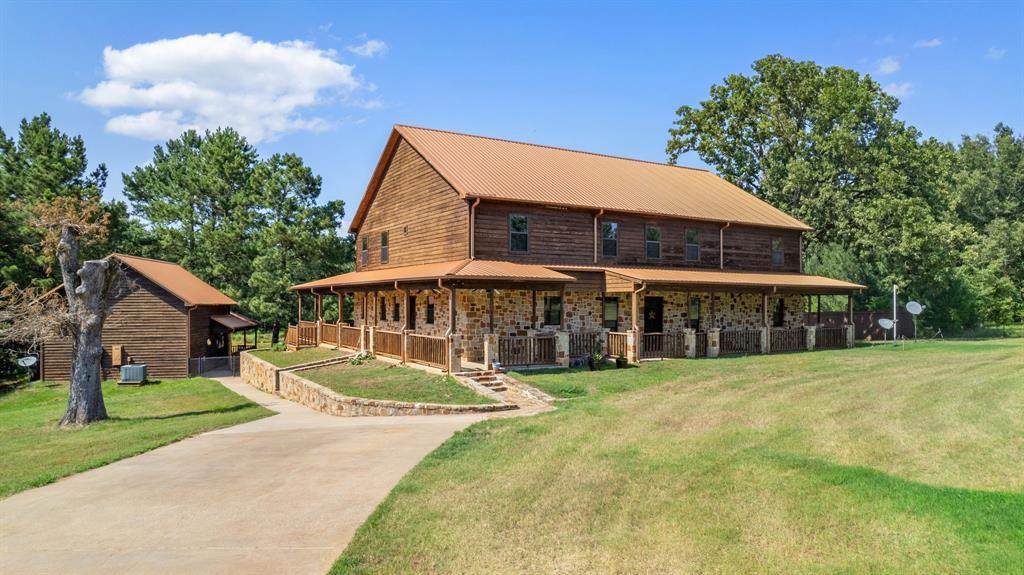1820 Fm 2750 - Photo 1